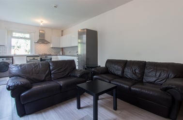 Miskin Street, Plasnewydd, Cardiff - Image 3